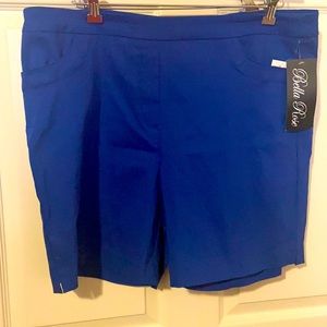 Cute trendy Shorts New with Tags!